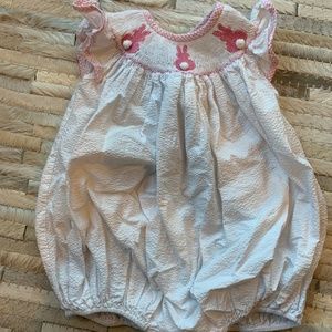 Southern Smocked Co, Smocked Cotton Tail Bunny Bubble - Pink Dot, 2T